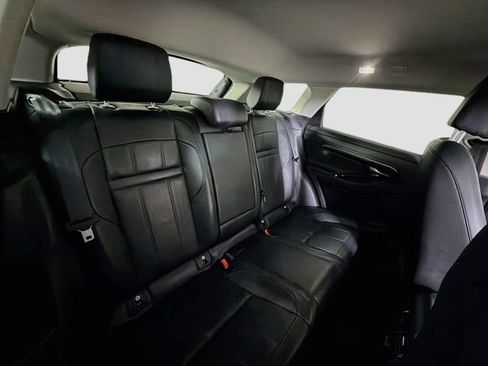 Used 2020 Land Rover Range Rover Evoque SE AWD/4WD image 28