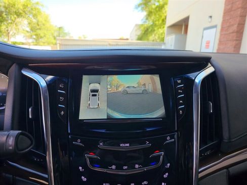 Used 2016 Cadillac Escalade ESV Luxury RWD image 21