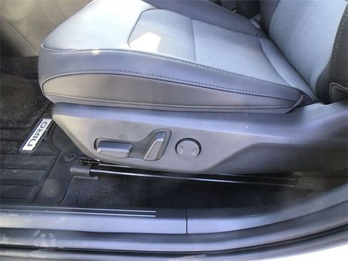 New 2025 Kia Niro EX image 12