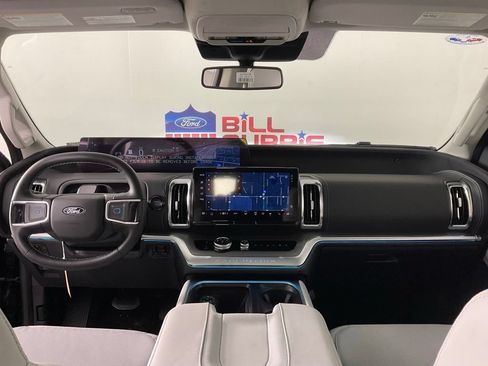 New 2027 Ford Expedition Platinum w/ Platinum Ultimate Package AWD/4WD image 20