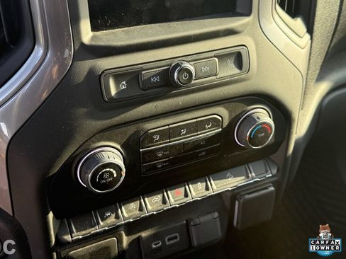 Certified 2022 Chevrolet Silverado 1500 Custom Trail Boss w/ LPO, Dark Essentials Package AWD/4WD image 18
