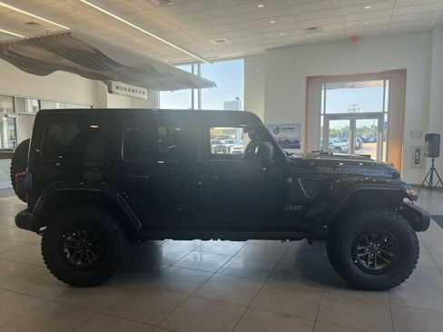 New 2025 Jeep Wrangler Unlimited Rubicon 392 image 2