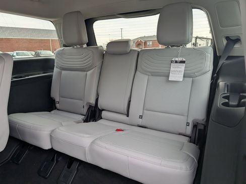 New 2025 Ford Expedition Platinum w/ Platinum Ultimate Package image 25