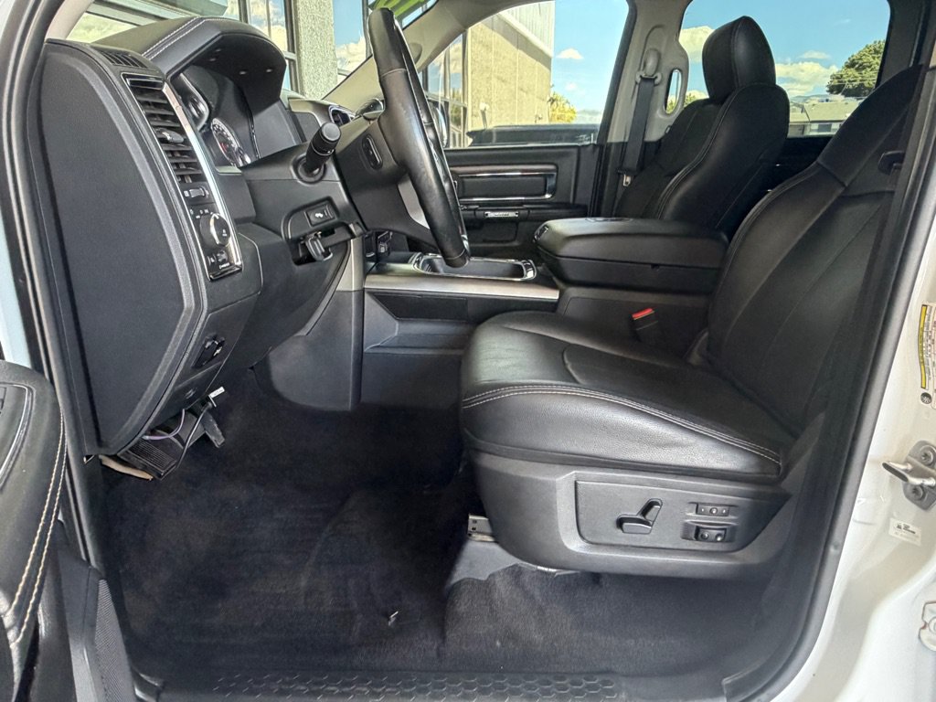 Used 2018 RAM 2500 Laramie w/ Sport Appearance Group AWD/4WD image 5