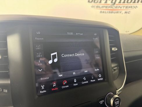 Used 2021 RAM 1500 Laramie AWD/4WD image 18