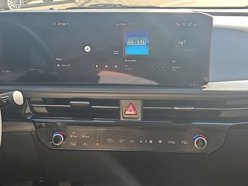 Used 2025 Kia EV6 Light image 15