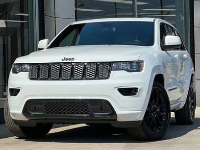 Used 2020 Jeep Grand Cherokee Altitude