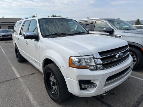 Used 2017 Ford Expedition Max Platinum AWD/4WD image 3