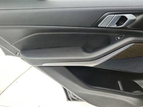 Used 2022 BMW X5 sDrive40i w/ M Sport Package image 32