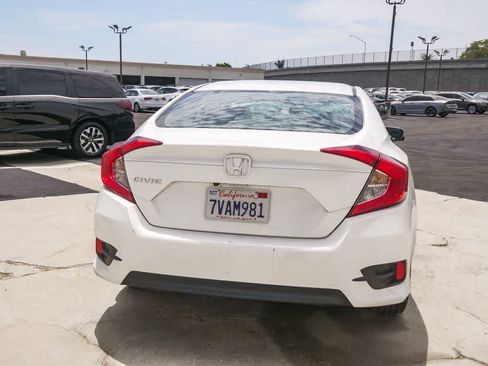 Used 2016 Honda Civic EX image 8