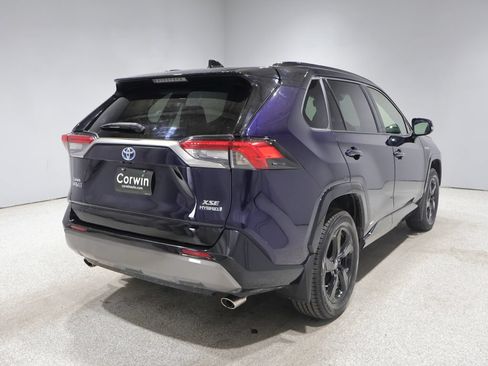 Used 2019 Toyota RAV4 XSE w/ XSE Weather Package AWD/4WD image 2