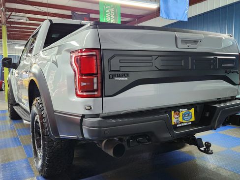 Used 2017 Ford F150 Raptor w/ Equipment Group 802A Luxury image 6