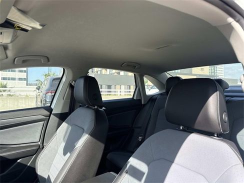 New 2025 Volkswagen Jetta SE image 15