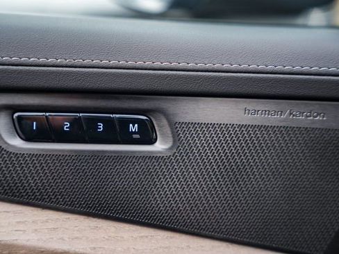 New 2026 Volvo XC90 B6 Plus w/ Protection Package Premier image 40