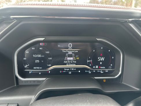 Used 2024 GMC Sierra 2500 AT4 w/ Technology Package image 12