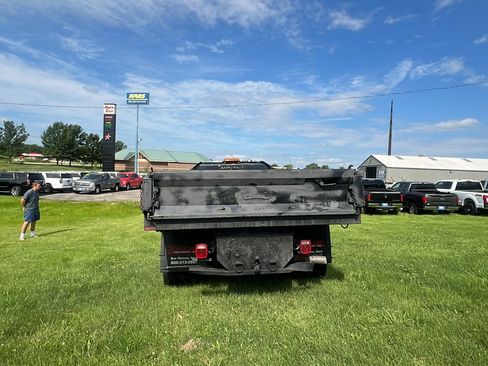 Used 2016 Ford F550 4x4 Regular Cab Super Duty image 5