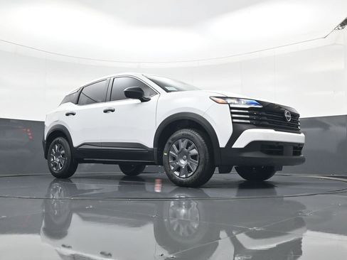 New 2026 Nissan Kicks S image 15