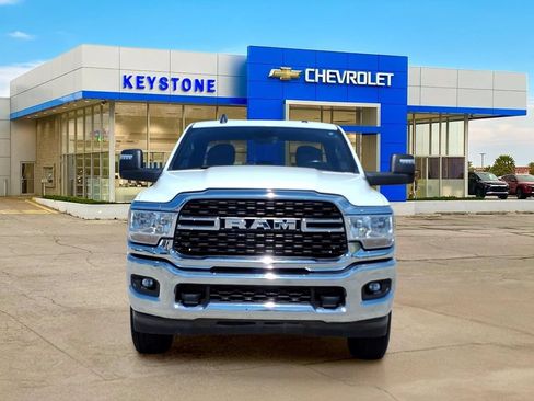 Used 2024 RAM 2500 Big Horn AWD/4WD image 2