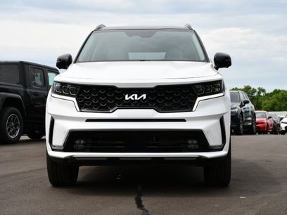 Used 2023 Kia Sorento SX