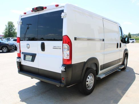 Used 2023 RAM ProMaster 2500 image 7