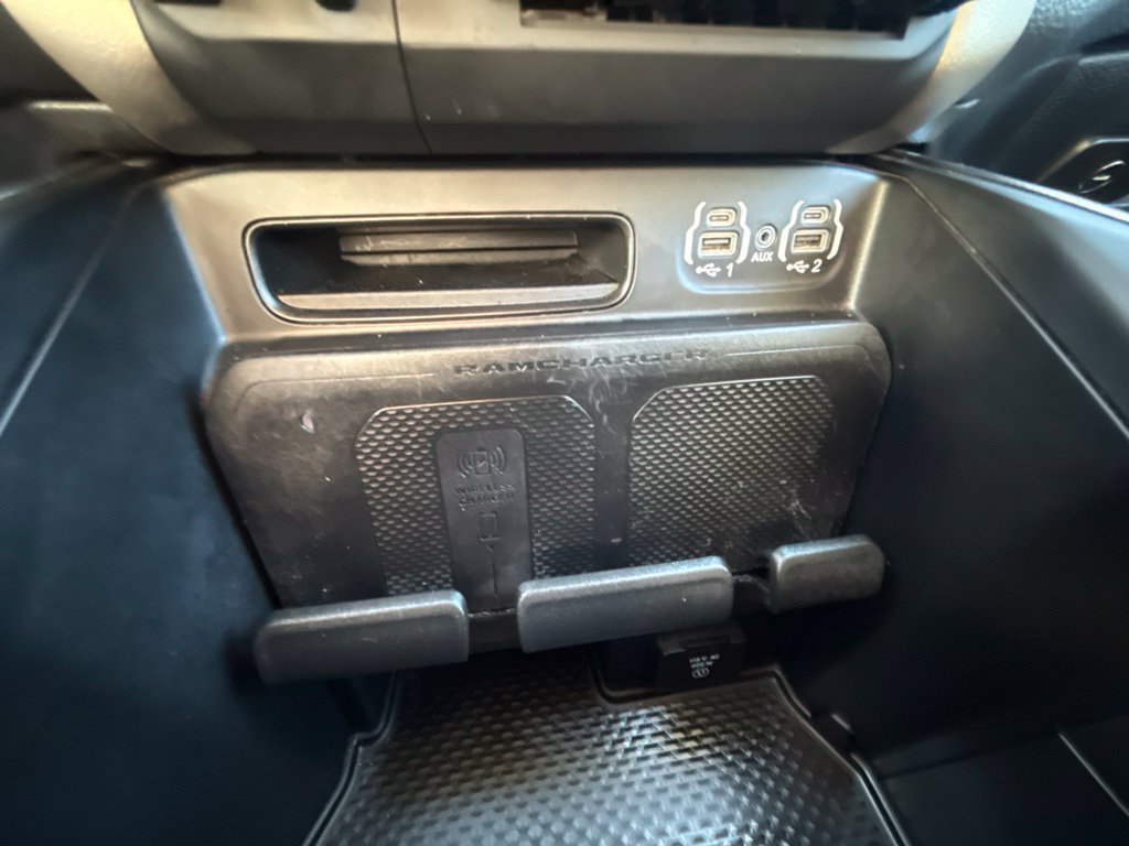 Used 2022 RAM 1500 Laramie AWD/4WD image 23