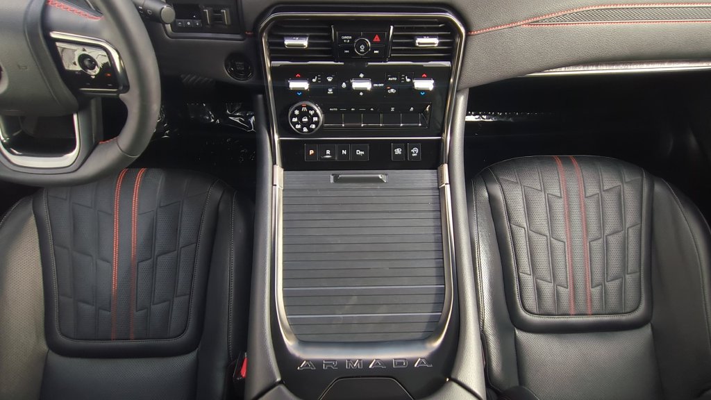 Certified 2025 Nissan Armada PRO-4X AWD/4WD image 15