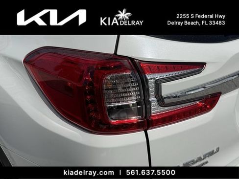 Used 2023 Subaru Ascent Limited AWD/4WD image 7