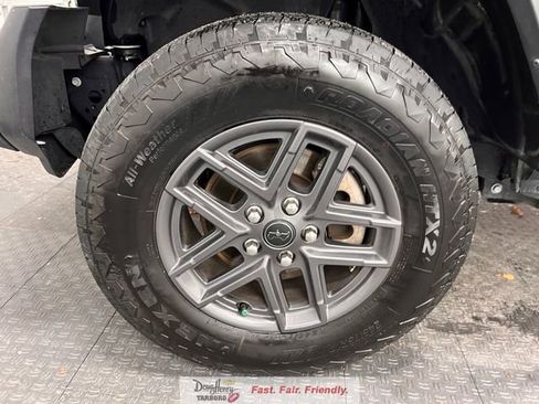 Used 2025 Jeep Wrangler Unlimited Sport AWD/4WD image 22