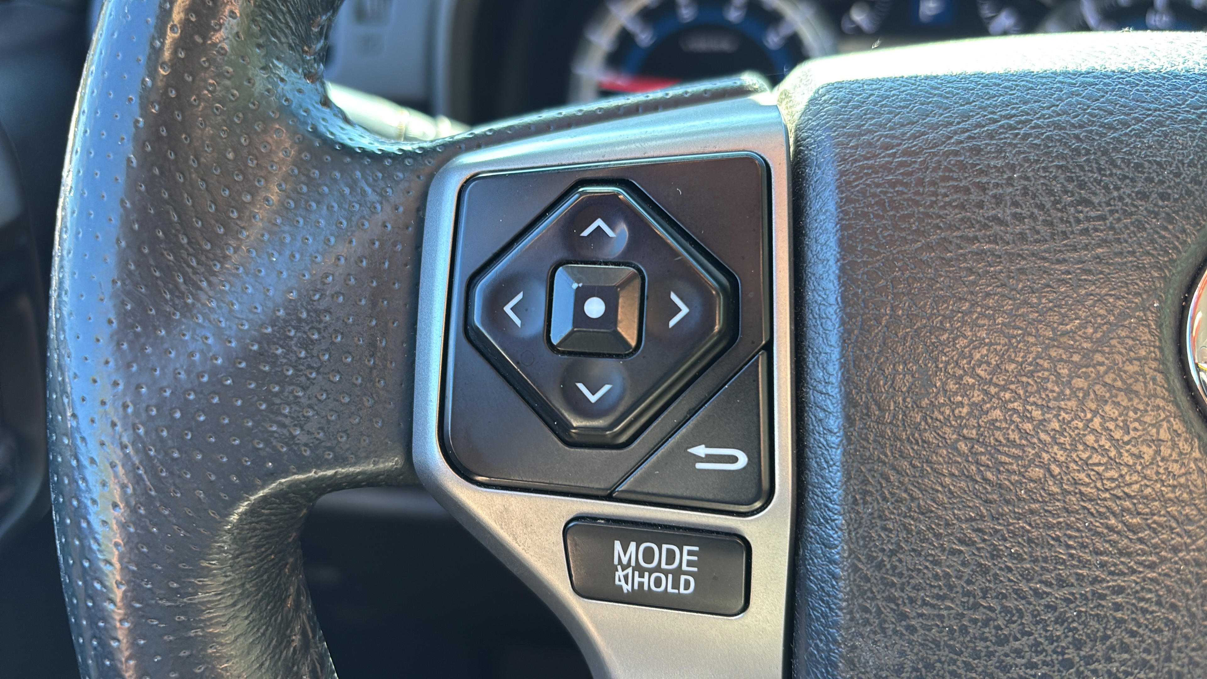 Used 2015 Toyota 4Runner SR5 RWD image 29