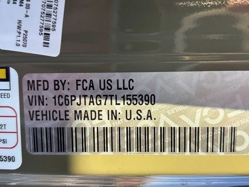 New 2026 Jeep Gladiator Sport AWD/4WD image 29