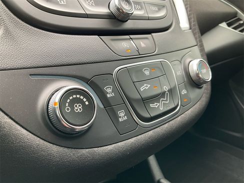 Used 2024 Chevrolet Malibu RS image 25