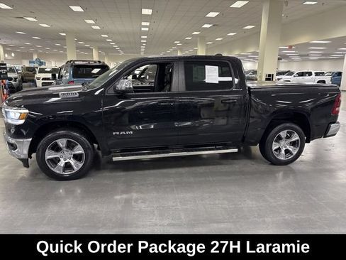 Used 2023 RAM 1500 Laramie AWD/4WD image 4