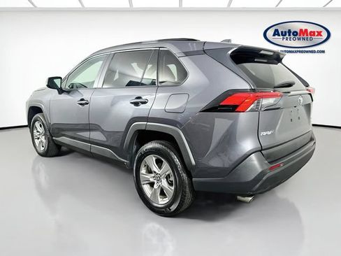 Used 2025 Toyota RAV4 XLE AWD/4WD image 6