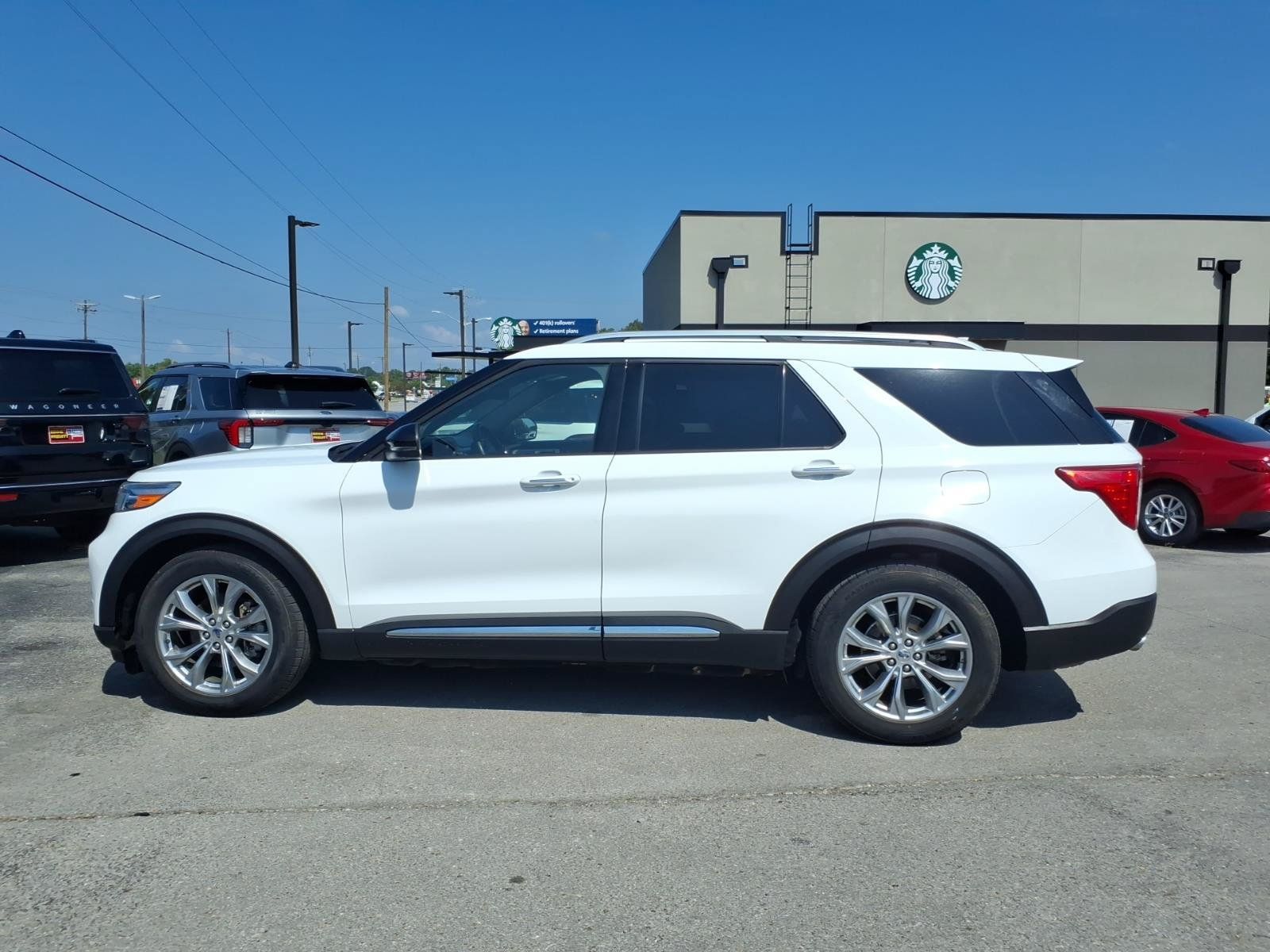 Used 2020 Ford Explorer Limited RWD image 2