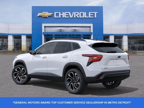 New 2026 Chevrolet Trax RS w/ Sunroof Package FWD image 4