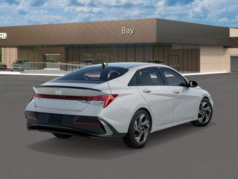 New 2026 Hyundai Elantra SEL Sport image 4