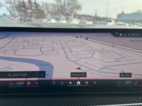 Used 2024 BMW X5 M60i image 25