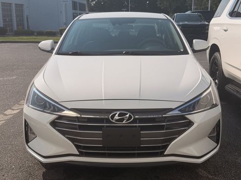 Used 2020 Hyundai Elantra SE w/ Cargo Package (C1) FWD image 6