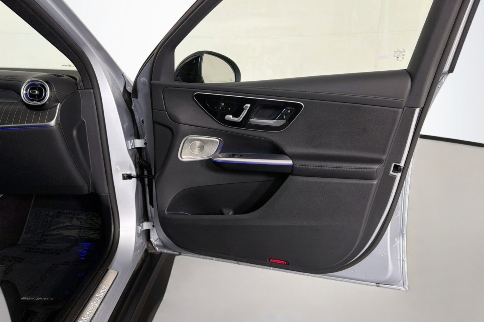 Used 2023 Mercedes-Benz GLC 300 4MATIC image 26