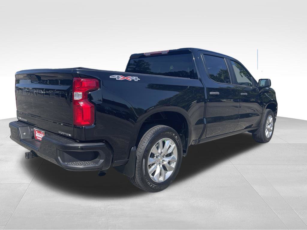 Used 2020 Chevrolet Silverado 1500 Custom w/ Custom Value Package AWD/4WD image 7