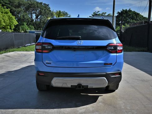 Used 2025 Honda Pilot TrailSport image 4