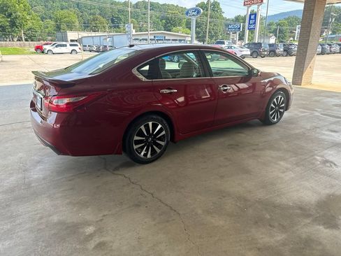 Used 2017 Nissan Altima 2.5 SV FWD image 4