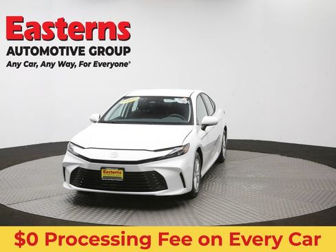 Used 2025 Toyota Camry LE FWD image 54