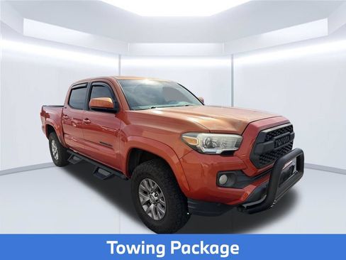 Used 2016 Toyota Tacoma SR5 w/ SR5 Appearance Package (SN) RWD image 4