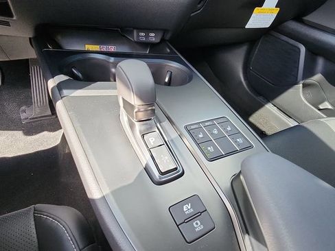 New 2025 Lexus UX 300h FWD w/ Accessory Package (Z2) image 20