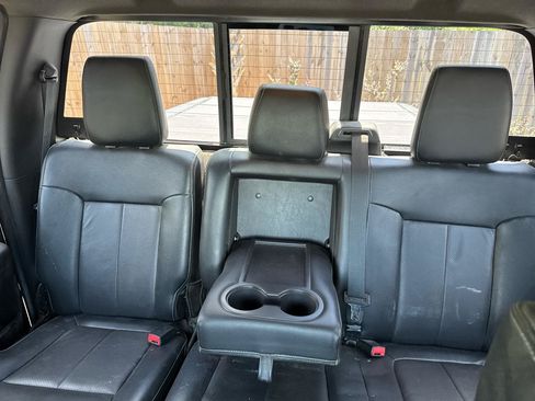 Used 2016 Ford F250 Lariat w/ Lariat Interior Package AWD/4WD image 12
