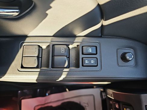 Used 2025 Nissan Frontier PRO-4X image 31