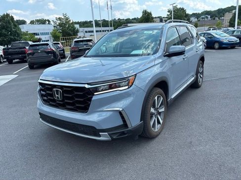 Used 2025 Honda Pilot Touring image 18