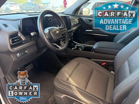 Used 2024 Chevrolet Traverse LS FWD image 8