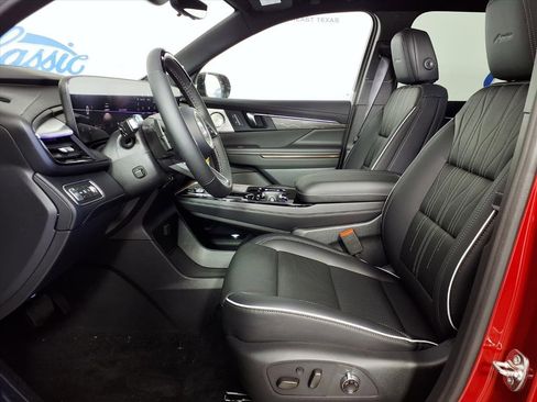 New 2026 Buick Enclave Avenir image 7